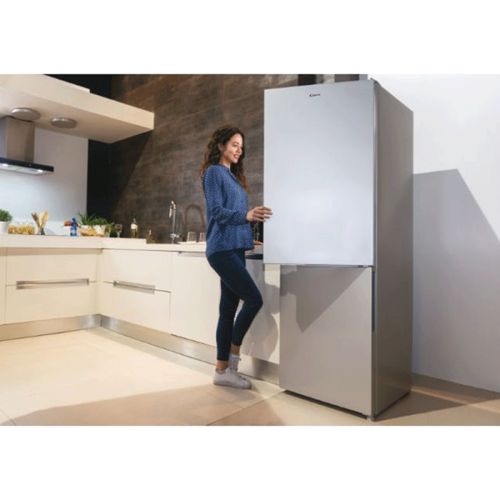Réfrigérateur Combiné CANDY 342 Litres NoFrost - Inox avec affichage électronique